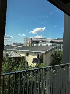 Modern 2BR Kew Bridge Flat Overlooking the River - Kew Bridge - 7