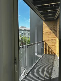 Modern 2BR Kew Bridge Flat Overlooking the River - Kew Bridge - 4