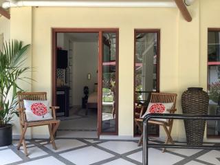 The Diamond House, Pool & Jacuzzi with Panoramic Views - - 1