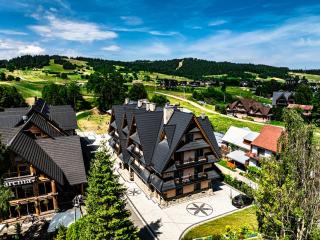 Pod Tatrami 2 - świetna lokalizacja, obok przystanku ski busa oraz restauracji, duży parking - Białka - 0