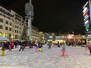 Modern New City Studio- Santa Claus Hometown - - 8