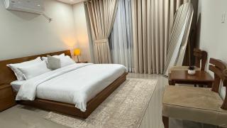 Bright 1 BR Apartment Near Airport - Lahore - 8