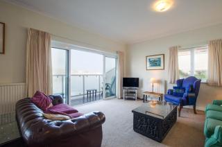 Waters Edge Balcony Apartment - Swanage - 5