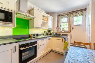 Rose Cottage - 3