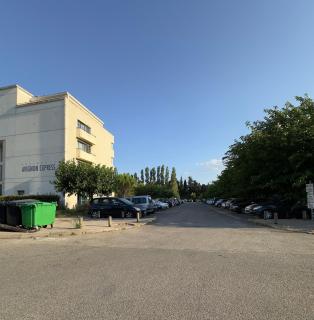 Appart'Hôtel avec Balcon et Netflix - Avignon gare TGV Confluence - Avignon - 1