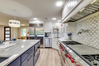 Getaway Near Dallas with Retro-Style Game Room! - 2