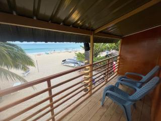 Golden Beach Hotel & Restaurant - Trincomalee - 4