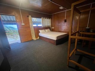Golden Beach Hotel & Restaurant - 7