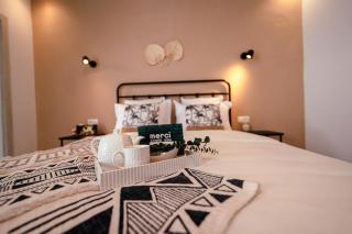 Ndakaru, Executive Business Suite - 5