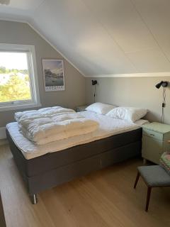 Drenghaugen - house with fabulous sea and mountain view - Reine - 2