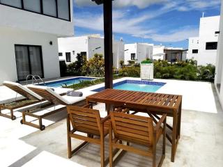 Punta Cana Luxury 2BD Villa, Pool - 4