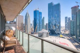 1BR plus Den Condo with Balcony in Heart of Toronto - 9