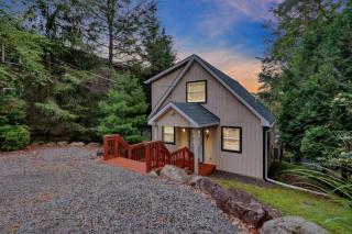 beautiful lakefront lodge - 3