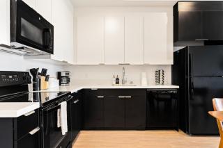 Designer Stay in Arts District, Walk to Little Tokyo - 3