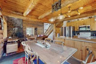 Sunriver Log Cabin - Bend - 2