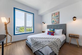 Chic and Cozy Home, Walk to Little Tokyo with Parking - 5