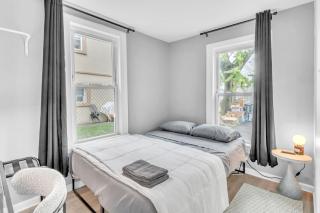 Cozy Modern Apt Close to NYC NO STEPS or Stairs - 1