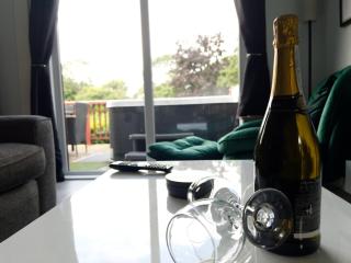 Lodge by the Lake - Lake District - Hot Tub - 2
