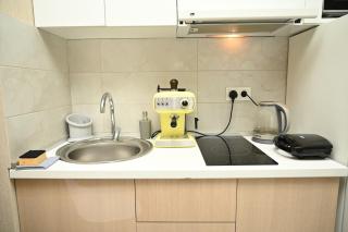 Seaview Studio Prime Location - 8