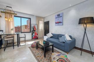 Condo in Gueliz inspired by motorsports - 5