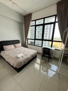Arinara 2 Homestay 3Bed 2Bath 6 pax Conezion Ioi Putrajaya - 1