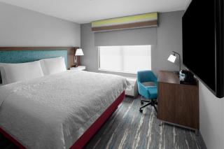 Hampton Inn & Suites By Hilton Long Island Farmingdale - 9