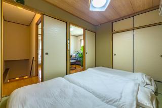 IKU Osaka Castle - 4