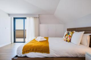 The Shoreline 4 by Portugal Portfolio - 2