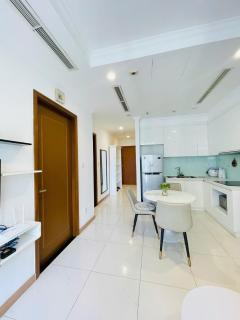 Hanahome - căn 2 phòng ngủ ở landmark 1 - khu vinhomes central park kế bên landmark 81 - Ho Chi Minh City - 1