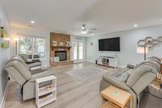 5 Mi to Dtwn Beaufort Home with Screened-In Patio - Port Royal - 9