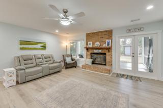 5 Mi to Dtwn Beaufort Home with Screened-In Patio - 6