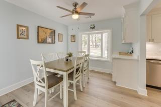5 Mi to Dtwn Beaufort Home with Screened-In Patio - Port Royal - 5