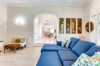 3 Mi to Beach Central and Elegant Home in Oceanside - 6