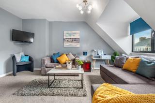 Dene House - Sandyford Apartment by Week2Week - Jesmond - 0