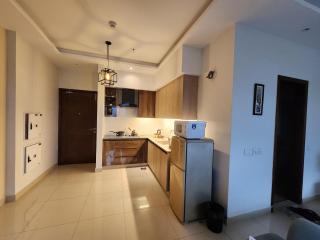 Luxury Studio Apt DVA, DHA, Self-Checkin - Lahore - 8