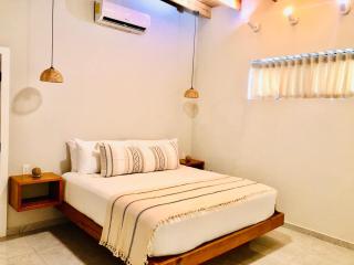 Heart of Poms Villa - Punta Blanca - 2