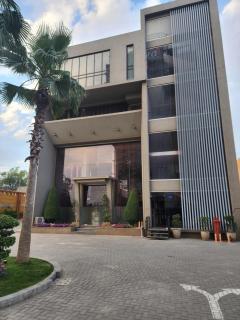 Luxury Studio Apt DVA, DHA, Self-Checkin - Lahore - 2