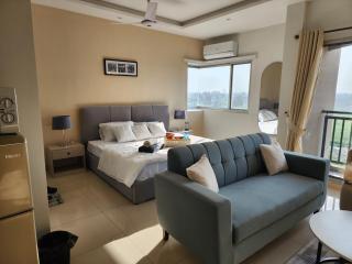 Luxury Studio Apt DVA, DHA, Self-Checkin - Lahore - 1