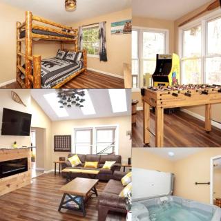 Bear Cabin-3 BR 2 Bath with Indoor Hot tub-one level-Pool Pass-Pet welcome - McGaheysville - 0