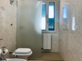 LuEDa House - Trasfertisti e Turisti - Surbo - 1