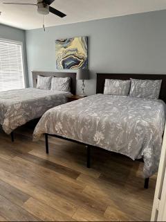 Condo 2 Queen Beds-disney-universal - 8