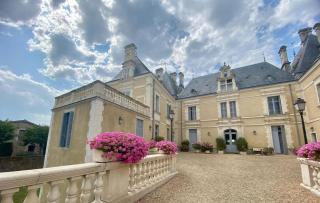 Appartement dans Château exceptionnel PISCINE -GOLF -TENNIS - 4