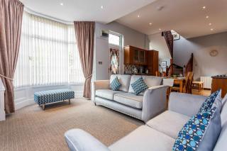 Lovely 3 Bedroom Home in South Shields by Beach - 3