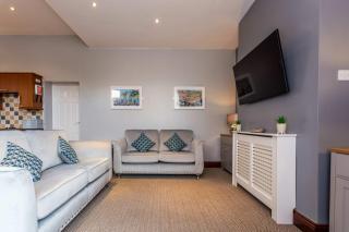 Lovely 3 Bedroom Home in South Shields by Beach - 1