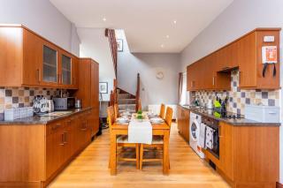 Lovely 3 Bedroom Home in South Shields by Beach - 9