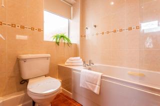 Lovely 3 Bedroom Home in South Shields by Beach - 3