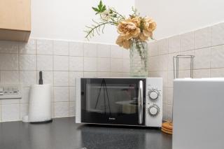 Modern City Centre Apartment Sleeps 4, Walk to Everything! - Birmingham - 3