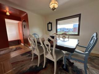 Vintage Hearth Tudor Treasure in Sequim - Sequim - 3