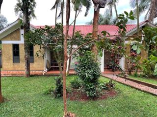 Entebbe gardens holiday home - Entebbe - 9