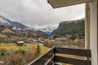 Apartment with balconies at the foot of the slopes - 9